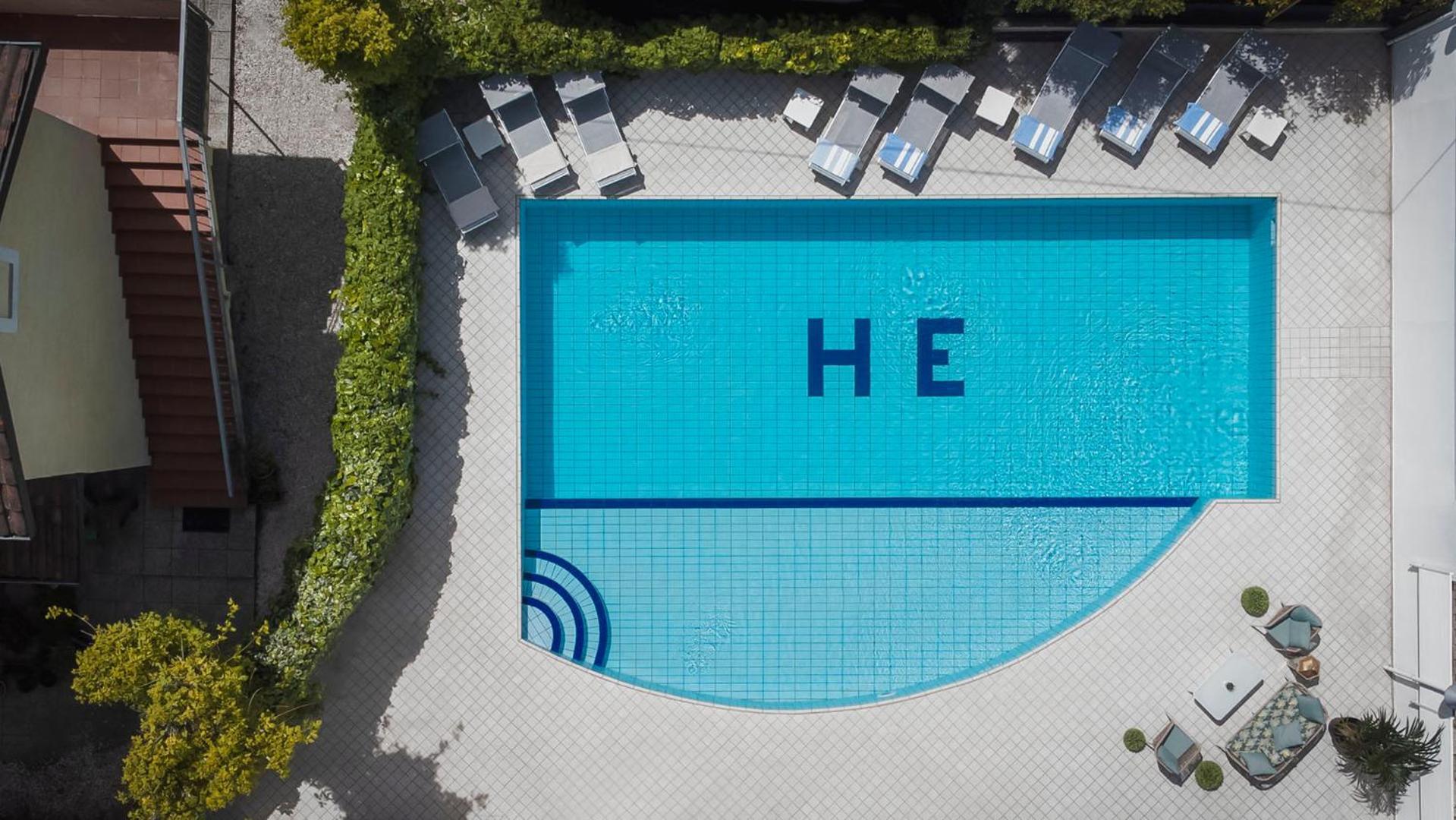 Hotel Embassy Riccione Bagian luar foto